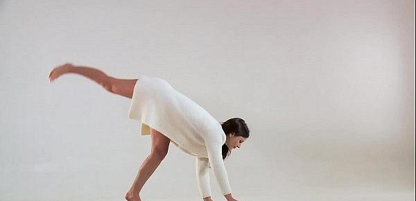 Sexy naked gymnast Kim Nadara